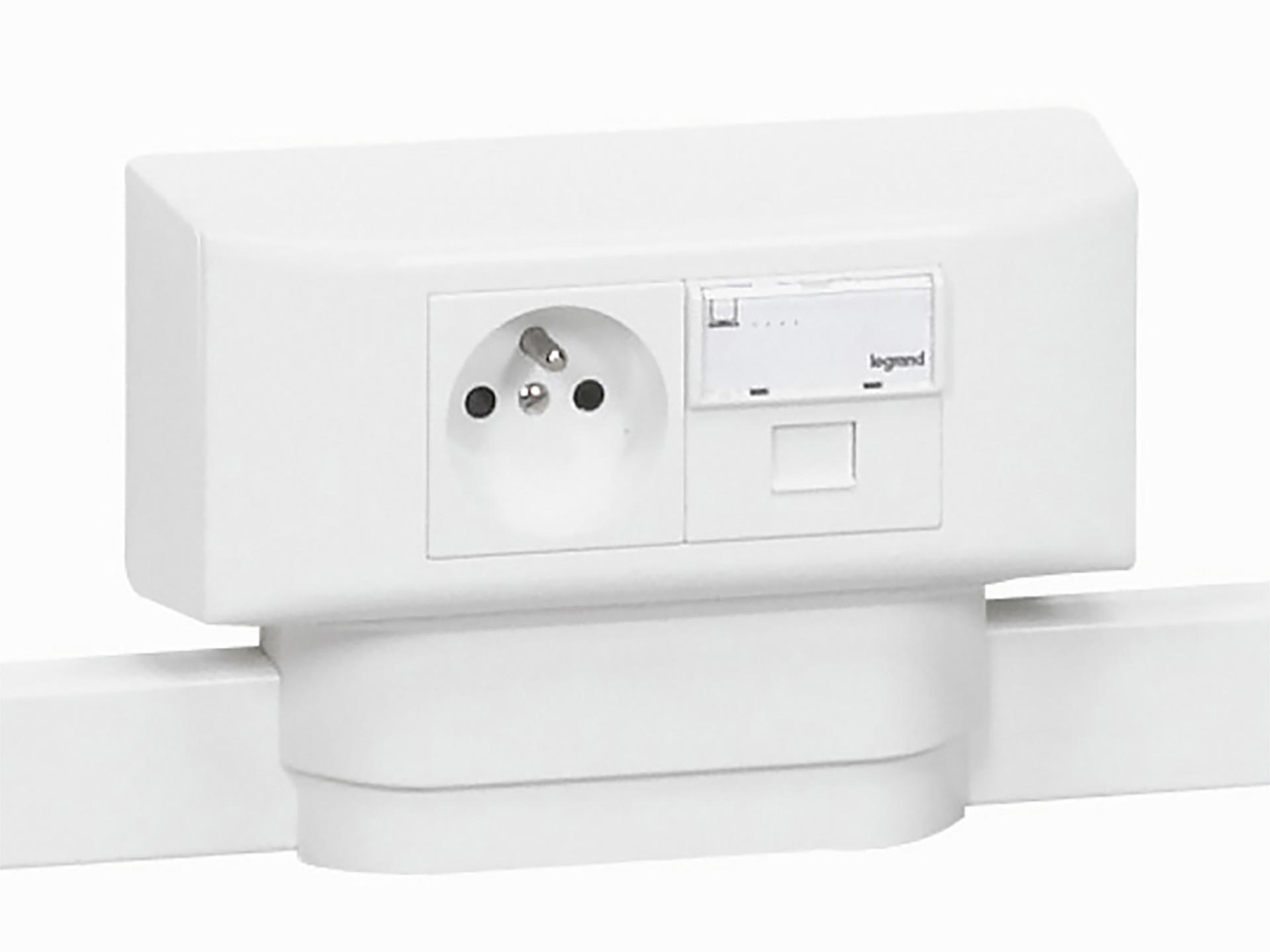 Legrand Support Mosaic 4 modules pour moulures DLP | Hubo