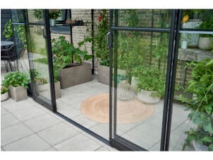 Halls fundering serre Qube Lean-To 612 zwart