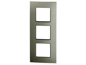 Niko plaque de recouvrement triple vertical Intense bronze