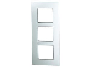 Niko plaque de recouvrement triple vertical Intense sterling